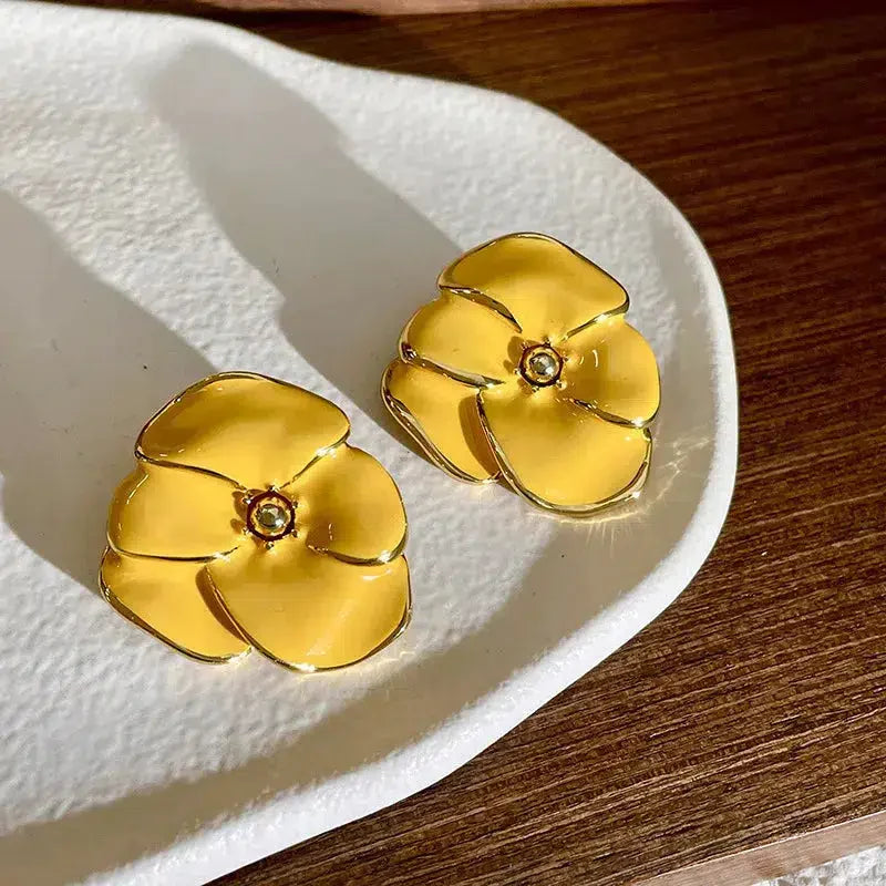 Flower Gold Stud Earrings