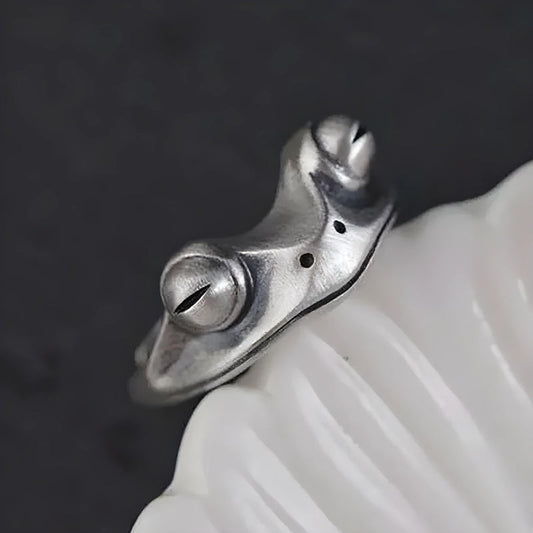 Sleeping Frog Ring